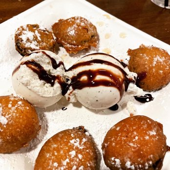Sly Fox - Wyomissing - Deep Fried Oreos - Brewpubs Near Me - Wyomissing, Pennsylvania