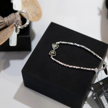 Robert Simmonds Clothing - Accessories Near Me - Fredericton, New Brunswick