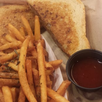 Toasted - BBQ brisket sandwich with truffle fries. - Vegan Near Me - Winter Park, Florida Toasted - BBQ brisket sandwich with truffle fries. - Vegan Near Me - Winter Park, Florida