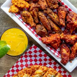 Curry Pizza House - Little Elm - Wings Sampler