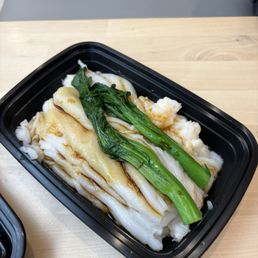 Seafood Rice Noodle Roll 海鮮腸粉