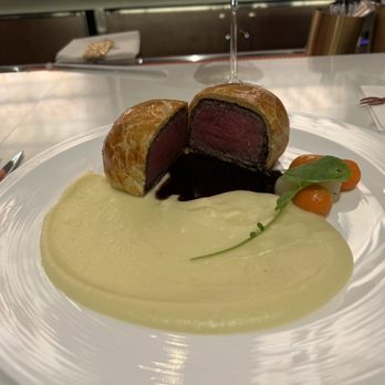 Hell's Kitchen - Superbly prepared Beef Wellington - Cocktail Bars Near Me - Funner, California Hell's Kitchen - Superbly prepared Beef Wellington - Cocktail Bars Near Me - Funner, California