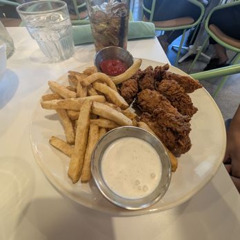 Moo Creamery - Cold and overcooked kids' chicken strips and fries. This dish sat in the service window for 13 minutes. - Burgers Near Me - Bakersfield, California Moo Creamery - Cold and overcooked kids' chicken strips and fries. This dish sat in the service window for 13 minutes. - Burgers Near Me - Bakersfield, California