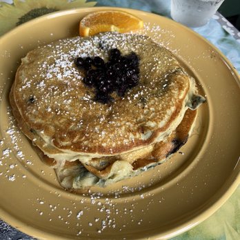 2 Cats Bar Harbor - Blueberry pancakes - Coffee & Tea Near Me - Bar Harbor, Maine