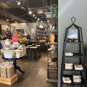 Winans Coffee & Chocolate - Chocolatiers & Shops Near Me - Dayton, Ohio Winans Coffee & Chocolate - Chocolatiers & Shops Near Me - Dayton, Ohio
