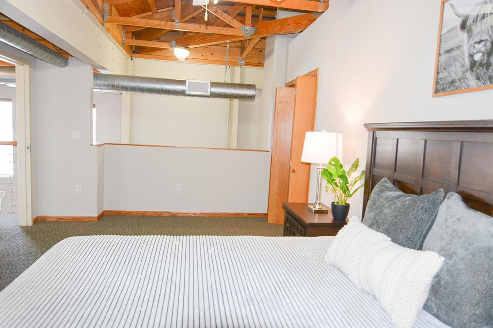 THE LOFTS AT OLD TOWN SQUARE Updated June 2024 Request Information