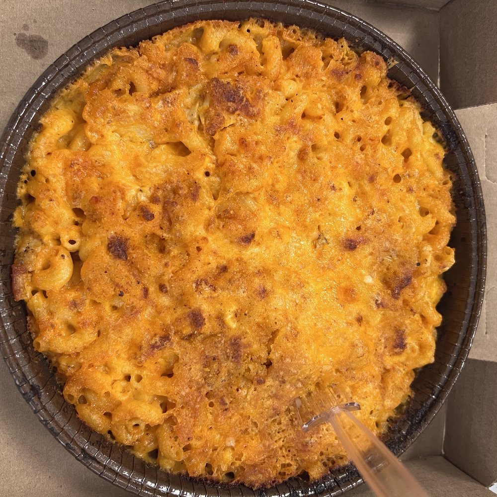 S'MAC - Buffalo Chicken Major Munch, with breadcrumbs, regular elbow macaroni, and cooked option, taste similar to buffalo pizza, - American Near Me - New York, New York
