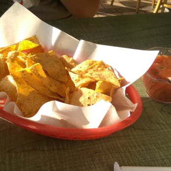 La Placita - Complimentary chips and salsa - Mexican Near Me - Addison, Illinois La Placita - Complimentary chips and salsa - Mexican Near Me - Addison, Illinois