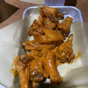 Buffalo Wild Wings - 10 pc traditional wings - Chicken Wings Near Me - Garner, North Carolina