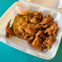 Chicharron De Pollo with Tostones