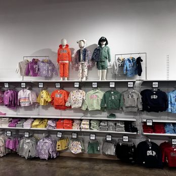Gap Factory - Men's Clothing Near Me - Woodburn, Oregon Gap Factory - Men's Clothing Near Me - Woodburn, Oregon
