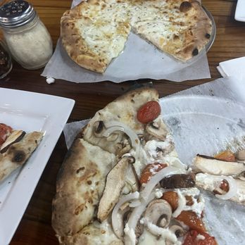 Local Pie - Pizza Near Me - Hilton Head Island, South Carolina