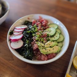 Tammen's Fish Market - Ahi Tuna Poke Bowl