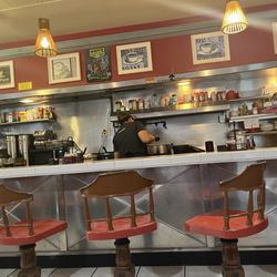 The Hut Diner - Fresh cooking made to order