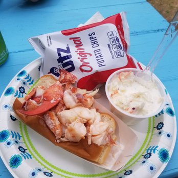 Karen's Hideaway - Seafood Near Me - Boothbay, Maine
