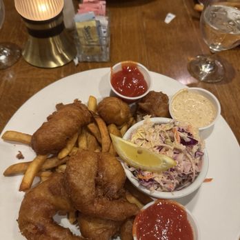 The Pump House - Alaskan Amber Beer Batter Fried Seafood Combination* - Seafood Near Me - Fairbanks, Alaska The Pump House - Alaskan Amber Beer Batter Fried Seafood Combination* - Seafood Near Me - Fairbanks, Alaska