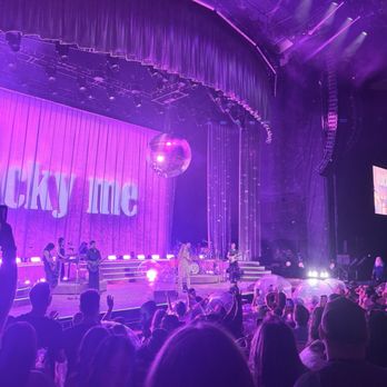 Shoreline Amphitheatre - Hilary duff! - Venues & Event Spaces Near Me - Mountain View, California Shoreline Amphitheatre - Hilary duff! - Venues & Event Spaces Near Me - Mountain View, California