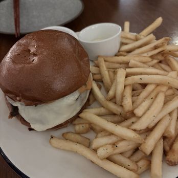 Camelia - Burger and fries - French Near Me - Los Angeles, California