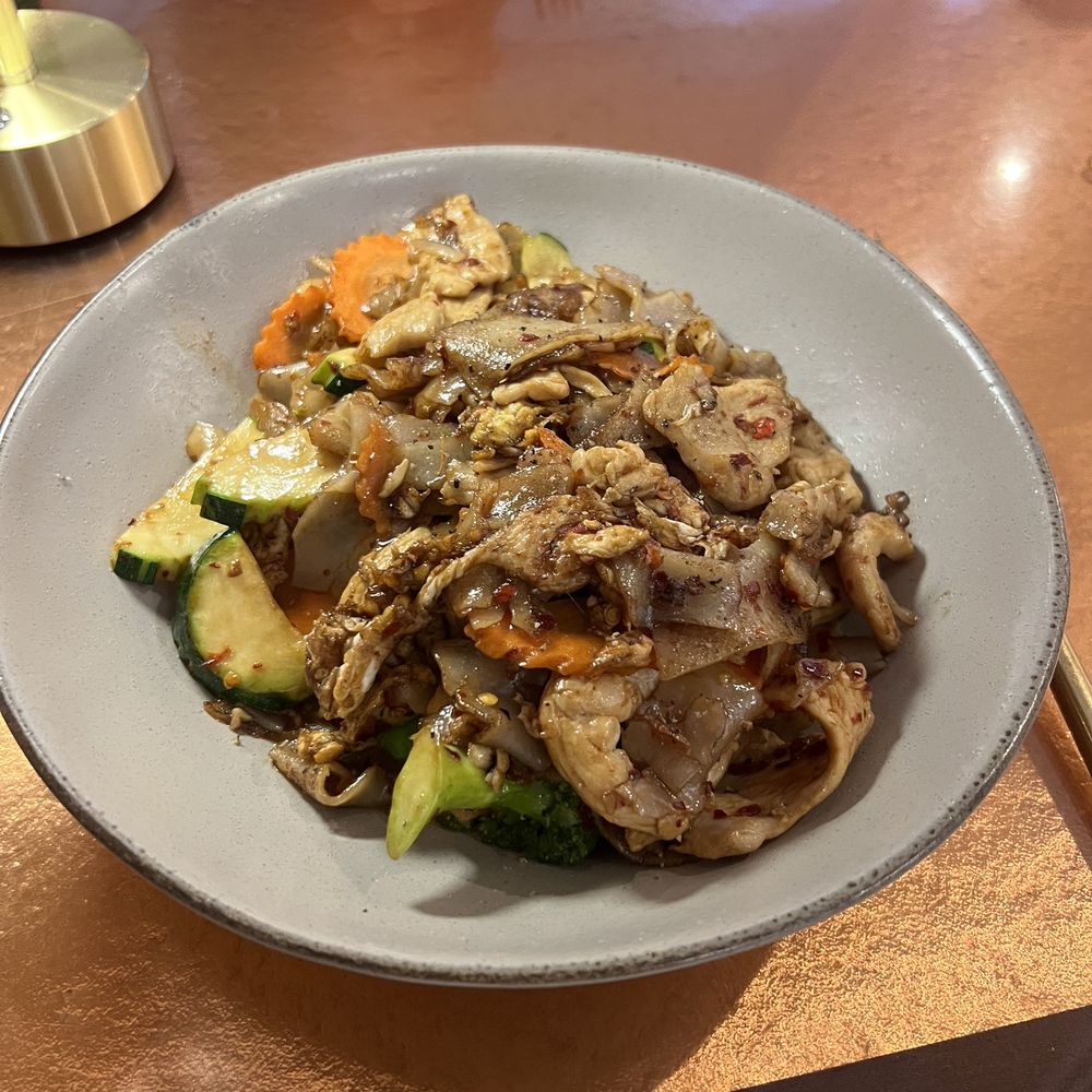 Thai in Town - Pad See Ew - Seafood Near Me - Southlake, Texas Thai in Town - Pad See Ew - Seafood Near Me - Southlake, Texas