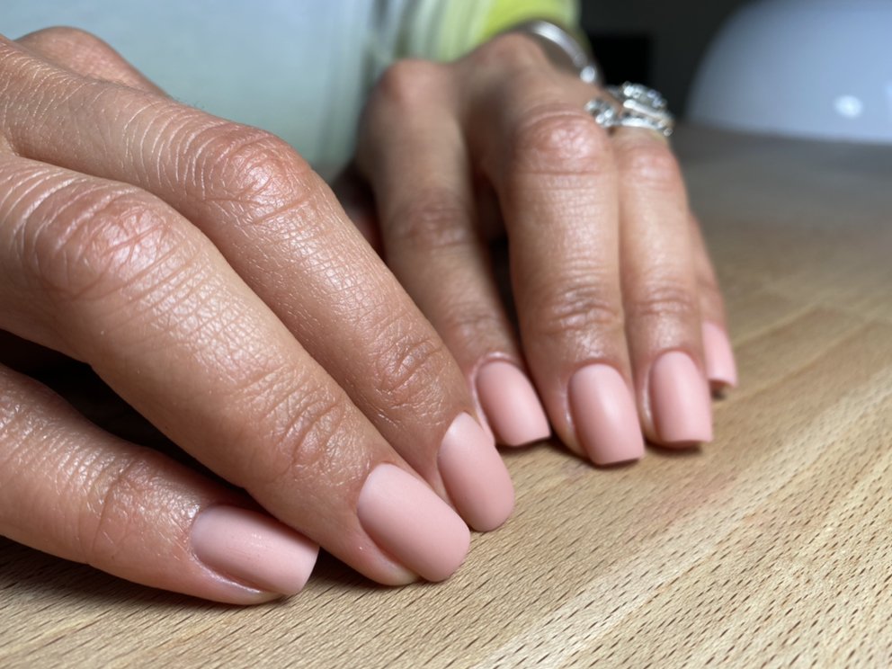 Nails by Muriel Monique Logo