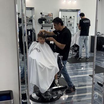 Pinny's Barbershop - Barbers Near Me - Phoenix, Arizona Pinny's Barbershop - Barbers Near Me - Phoenix, Arizona