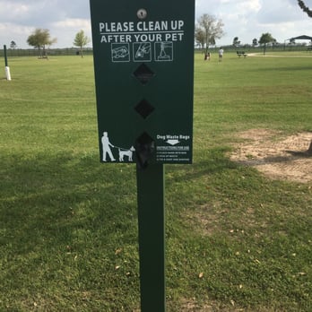 Paul D. Rushing Park - Plenty of trash bags - Parks Near Me - Katy, Texas