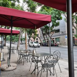 Caffè Svizzero - Outside seating