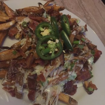 The Elevator Brewery and Draught Haus - The April Flight loaded fries - Breweries Near Me - Columbus, Ohio