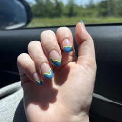The Nail Lounge - Latest trippy French rip set! $80