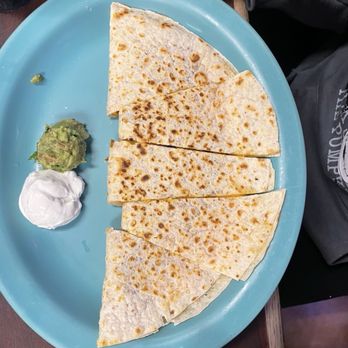 Andale Rapido - Chicken Quesadilla - Mexican Near Me - Laramie, Wyoming Andale Rapido - Chicken Quesadilla - Mexican Near Me - Laramie, Wyoming
