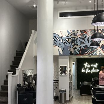 Fade Edition - Nice spot - Men's Hair Salons Near Me - Pasadena, California
