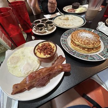 Comfort Cafe - Breakfast & Brunch Near Me - San Antonio, Texas