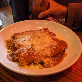 La Contenta Les - Enchiladas Suizas - Mexican Near Me - New York, New York La Contenta Les - Enchiladas Suizas - Mexican Near Me - New York, New York