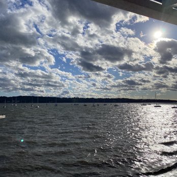 Sea Cliff Beach - Storm s coming - Beaches Near Me - Sea Cliff, New York