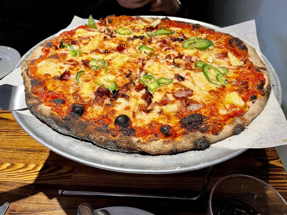 Social spots from Max and Leo's