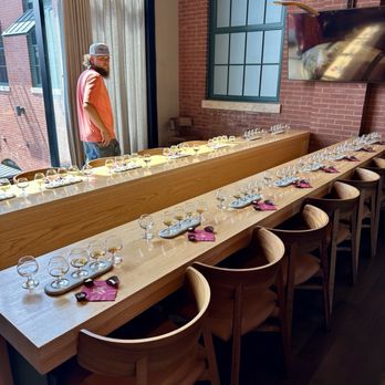 Angel's Envy - Tasting room - Distilleries Near Me - Louisville, Kentucky