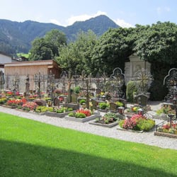 Pfarrkirche St. Petrus - Friedhof  Reith im Alpbachtal