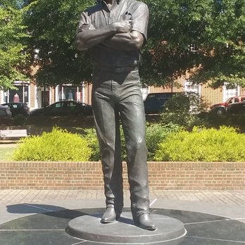 Dale Earnhardt Statue - The Intimidator - Museums Near Me - Kannapolis, North Carolina