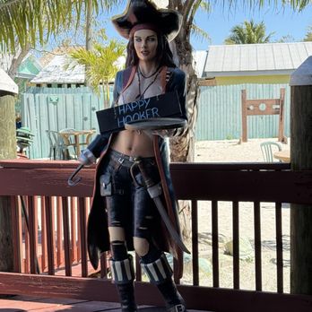 Paradise Found Restaurant and Bar - Seafood Near Me - Goodland, Florida