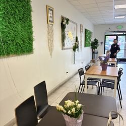 IV Juice Bar - Indoors with spring decor