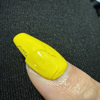 Noire The Nail Bar - This is Aug 6th the day after I got it fixed. - Nail Salons Near Me - Miramar, Florida