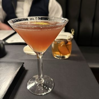 Bowdie's Chophouse - French martini - Wine Bars Near Me - Zionsville, Indiana Bowdie's Chophouse - French martini - Wine Bars Near Me - Zionsville, Indiana
