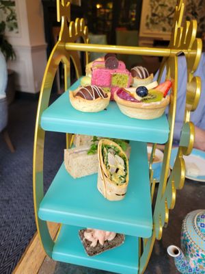 The Castle Hotel Windsor by null