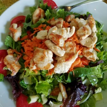 Piola - Weston - House salad with chichen added on - Pizza Near Me - Weston, Florida