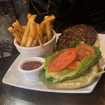 The Wheelhouse - The Wheelhouse Cheeseburger - New American Near Me - Brooklyn, New York