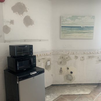 Casa Tropicana - Common Area - Hotels Near Me - San Clemente, California