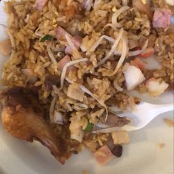 Hong Kong House - Special fried rice with honey garlic chicken