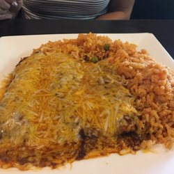 CafeLuna - Mole enchiladas (chicken).