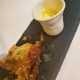 Torta di mele with ice cream!