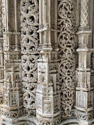 Batalha Monastery by null